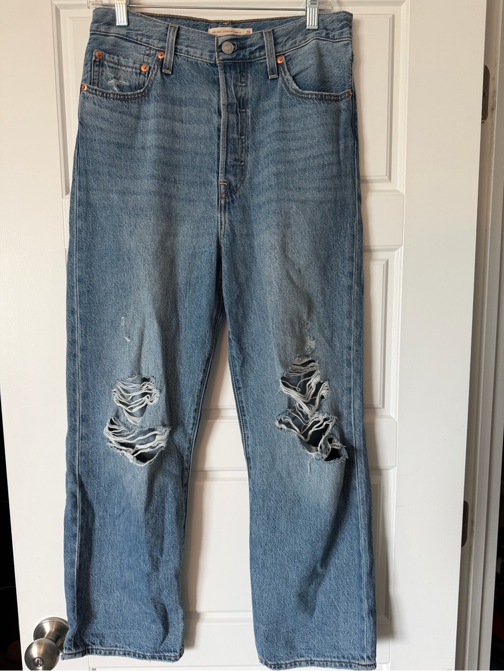 Women's Levi Ribcage Straight Ankle Distressed Denim Jeans